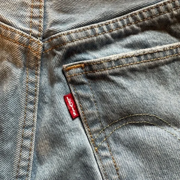 Levi’s 501 - Picture 2 of 5